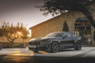 New Ford Mustang: a US Icon Reborn for a Connected World 