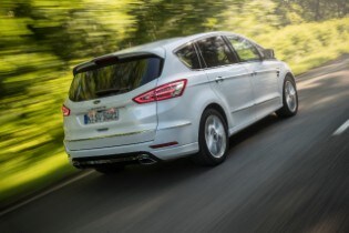 334 Ford S-MAX Vignale