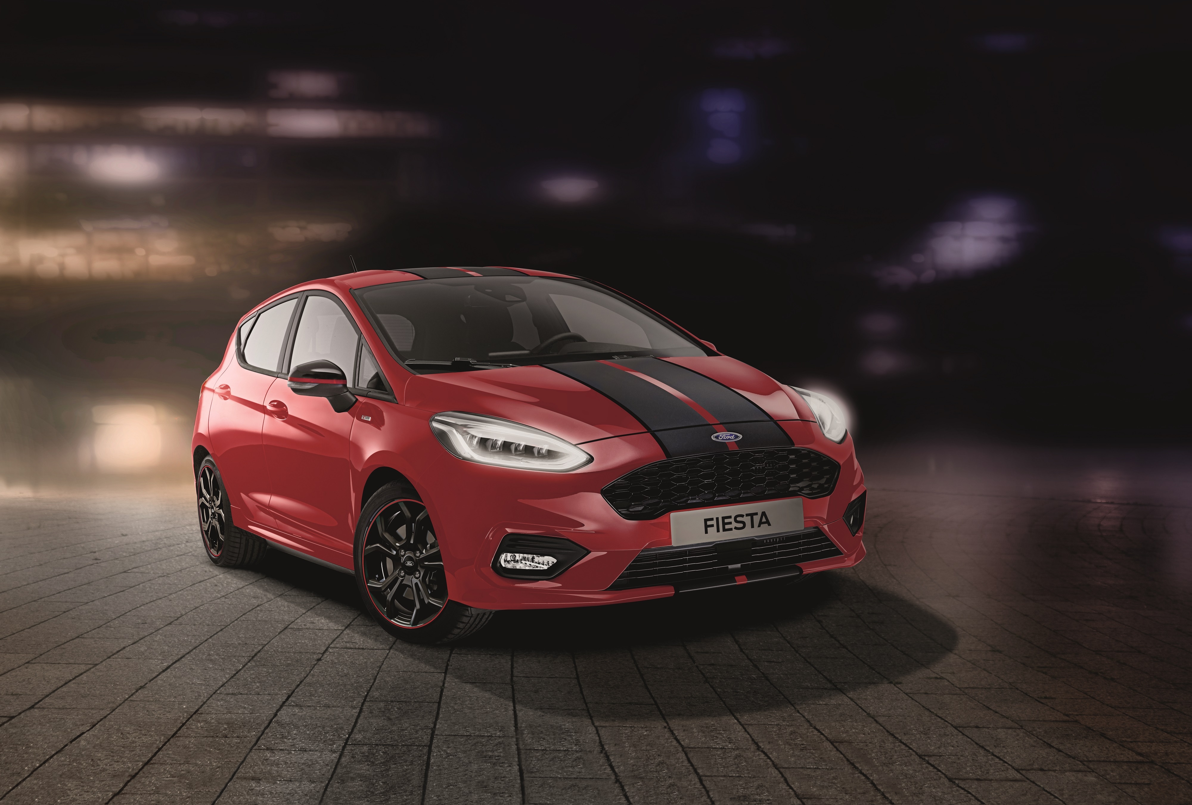 Neues Sondermodell in Rennsportoptik: Ford Fiesta Champ