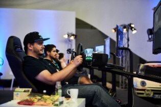 Gamers Drive Ford GT in Forza Motorsport 6 for 48 Hours a...