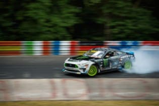 Watch High-Powered 900 Horsepower Mustang RTR Become Firs...