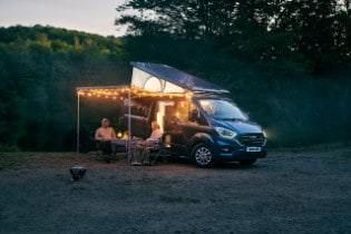 LOFT LIVING ON WHEELS; FORD TRANSIT NUGGET PLUS WITH TILT...