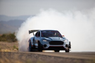 Fully-Electrified Line-Up Showcases Thrilling Ford Drivin...