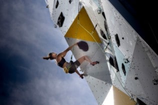 Ford Explorer Tops World’s Tallest Free-Standing Climbing...