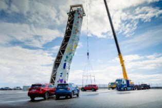 Ford Explorer Tops World’s Tallest Free-Standing Climbing...