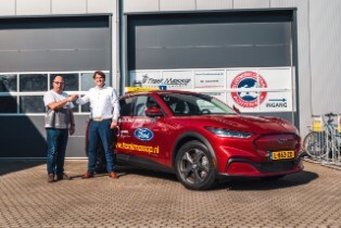 Mustang Mach-E als lesauto – goed voor milieu én leerlin