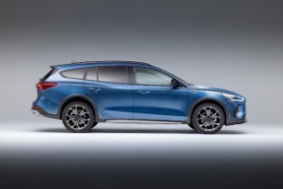Ford Focus Redefined with Upgraded Connectivity, Energisi...