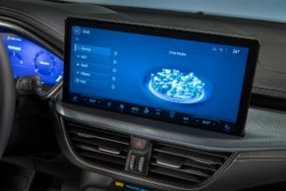 Ford Focus Redefined with Upgraded Connectivity, Energisi...