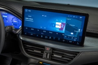 Ford Focus Redefined with Upgraded Connectivity, Energisi...