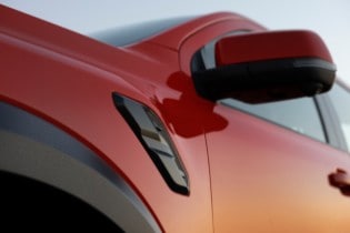 Next-Gen Ford Ranger Raptor Rewrites the Rulebook for Ult...