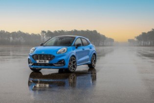 New Ford Puma ST Powershift Expands Performance Appeal wi...