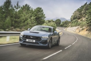 New Ford Mustang: a US Icon Reborn for a Connected World 