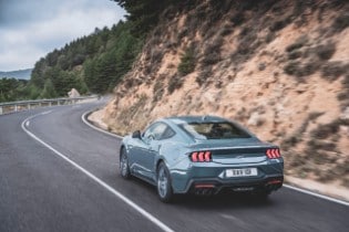 New Ford Mustang: a US Icon Reborn for a Connected World 