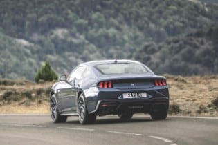 New Ford Mustang: a US Icon Reborn for a Connected World 