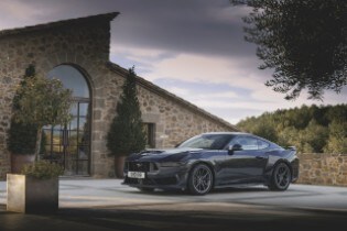 New Ford Mustang: a US Icon Reborn for a Connected World 