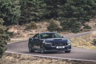 New Ford Mustang: a US Icon Reborn for a Connected World 