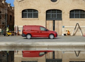 Ford Pro Reveals All-New Transit Connect with PHEV Power 