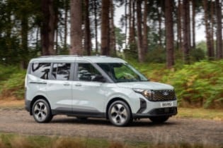 Stylish, Spacious E-Tourneo Courier Expands Ford’s Electr...