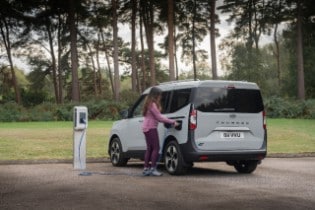 Stylish, Spacious E-Tourneo Courier Expands Ford’s Electr...
