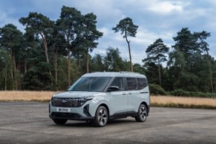 Stylish, Spacious E-Tourneo Courier Expands Ford’s Electr...
