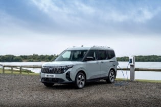 Stylish, Spacious E-Tourneo Courier Expands Ford’s Electr...