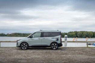 Stylish, Spacious E-Tourneo Courier Expands Ford’s Electr...
