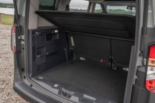 Stylish, Spacious E-Tourneo Courier Expands Ford’s Electr...