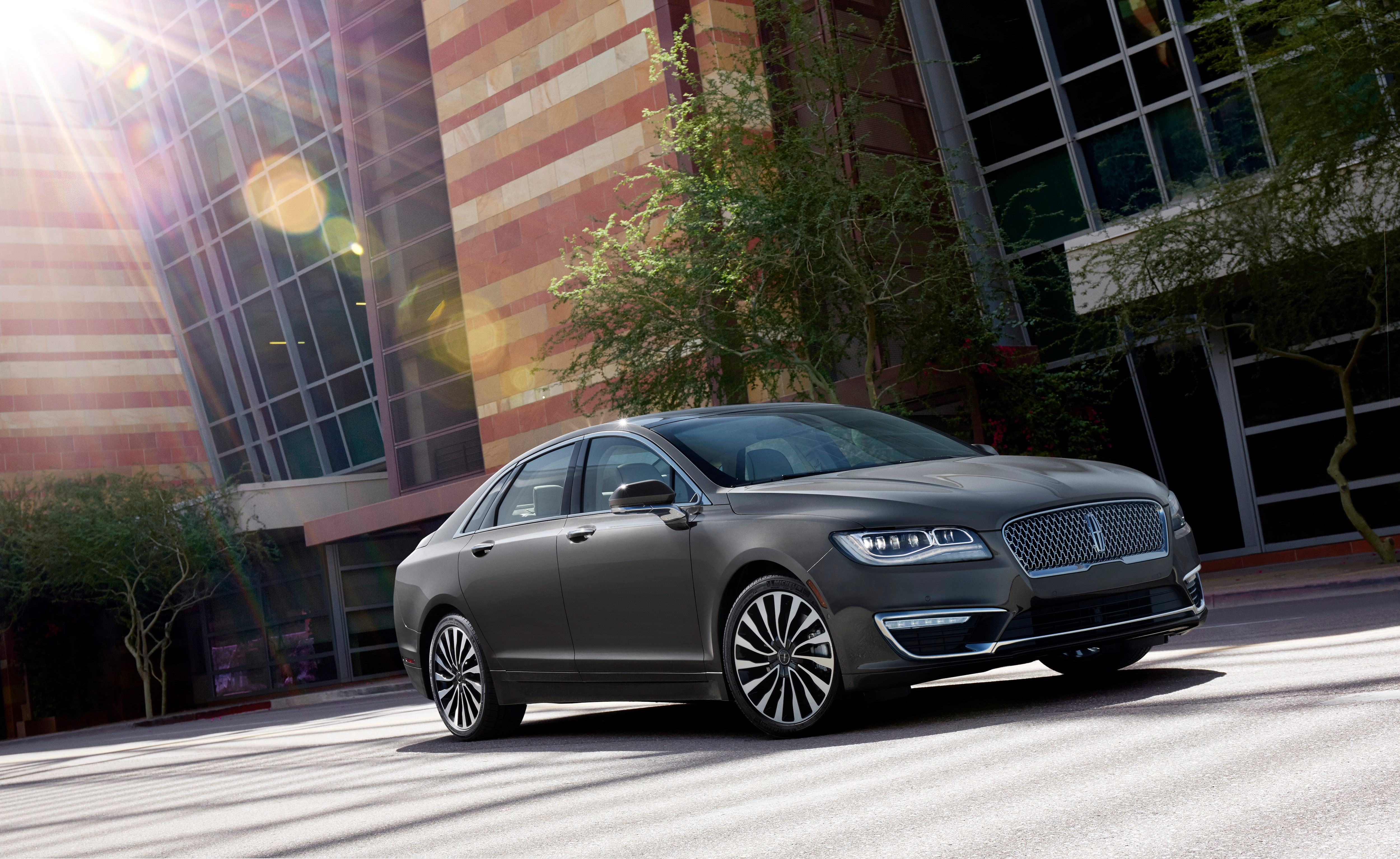 Lincoln® MKZ  Midsize Luxury Sedan