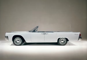 1962 Lincoln Continental convertible