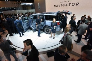 All-New 2018 Lincoln Navigator Unveiled