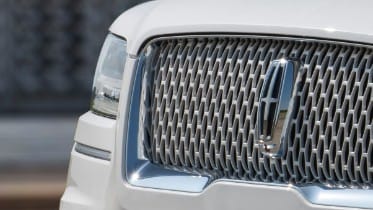 2020 Lincoln Navigator Reserve with Monochromatic Package