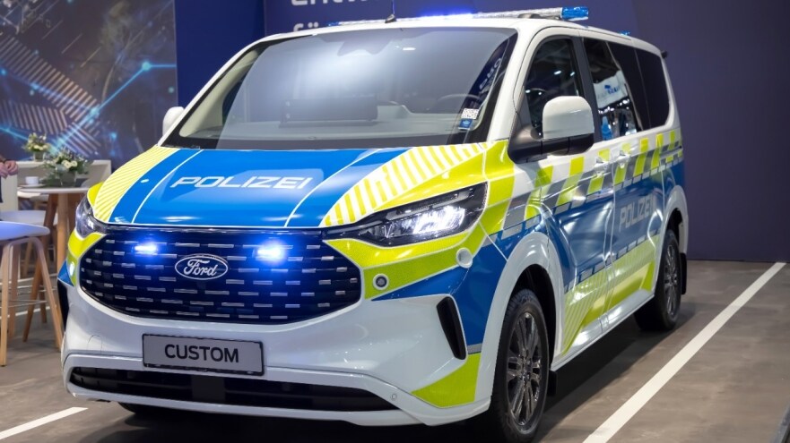 400 Ford Tourneo Custom als neue Streifenwagen für Polizei Nordrhein-Westfalen