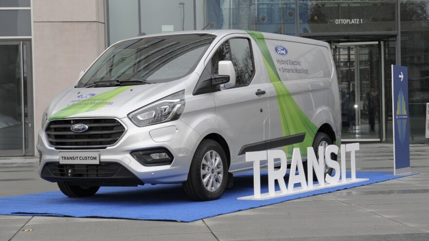 Ford breidt Transit PHEV test uit naar Keulen voor minder uitstoot en een hogere efficiëntie in steden