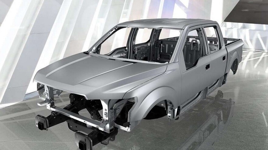 Le Ford F-150 SuperCrew 2015 obtient la cote la plus élevée 5 étoiles aux tests de collision du gouvernement américain, grâce à 31 innovations liées à la sécurité