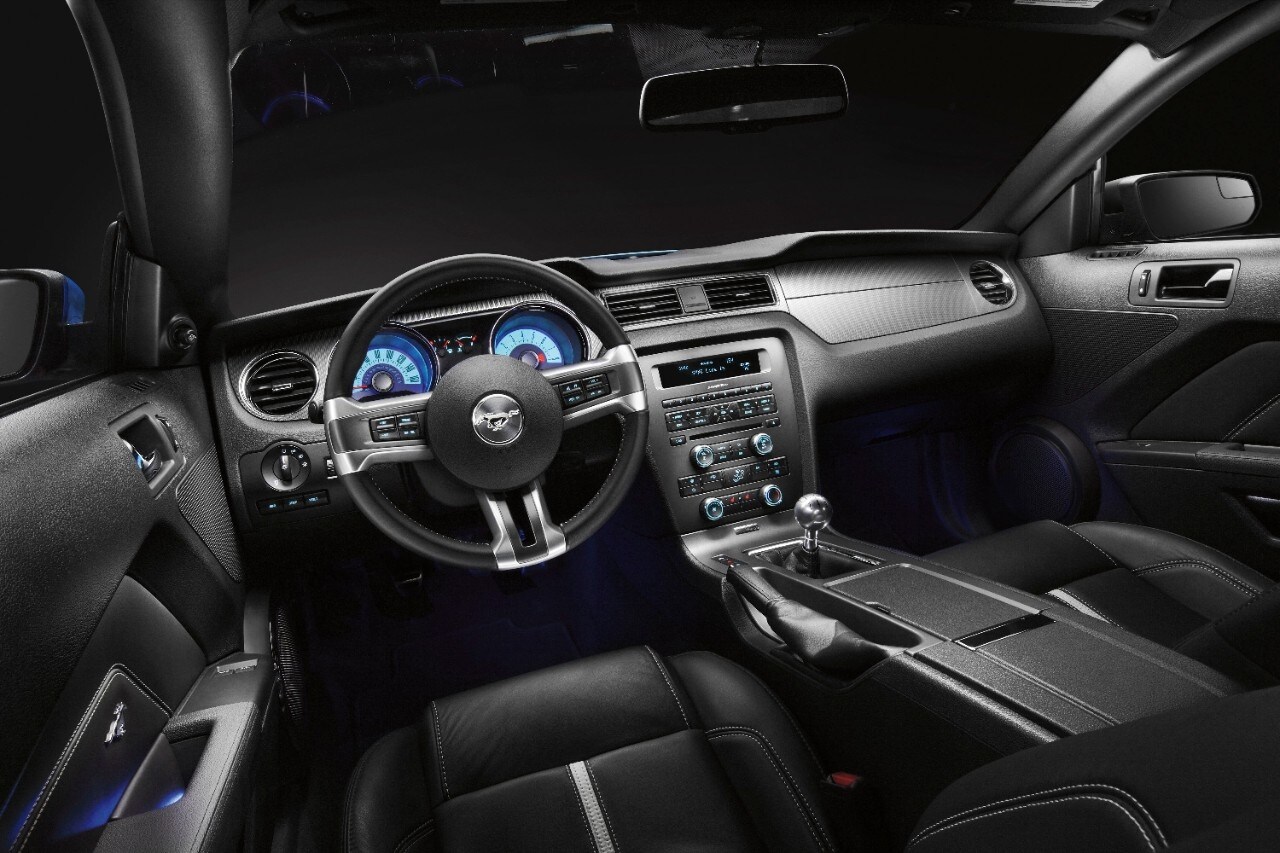2011-Mustang-GT-Steering-Wheel