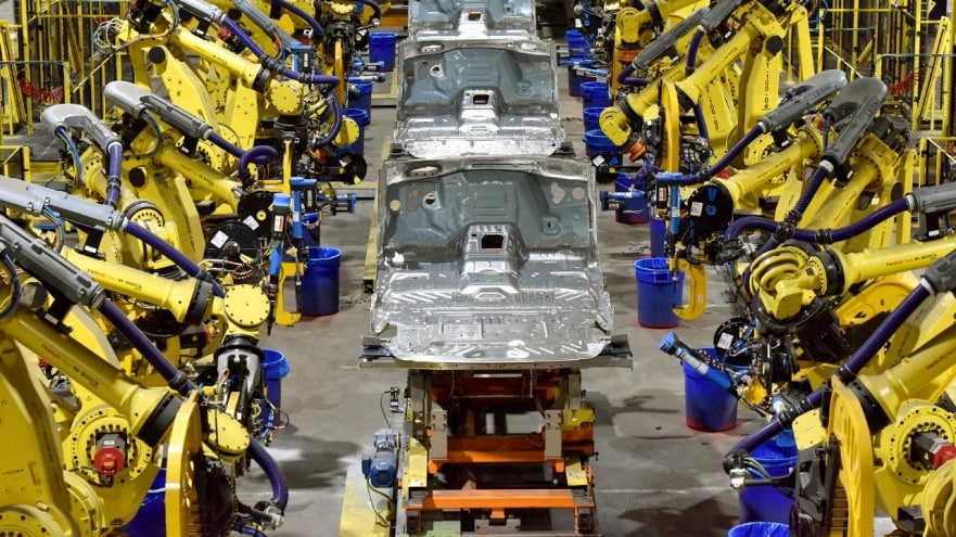 Ford Increasing Production of All-New Lincoln Navigator, Ford Expedition to Meet Greater-Than-Anticipated Customer Demand